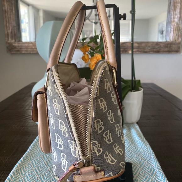 Dooney & Bourke Purse (Blue Gray) w Gold Hardware. - Picture 4 of 10